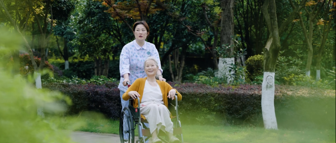 【科普推荐】老年人预防跌倒，做个健康“不倒翁”